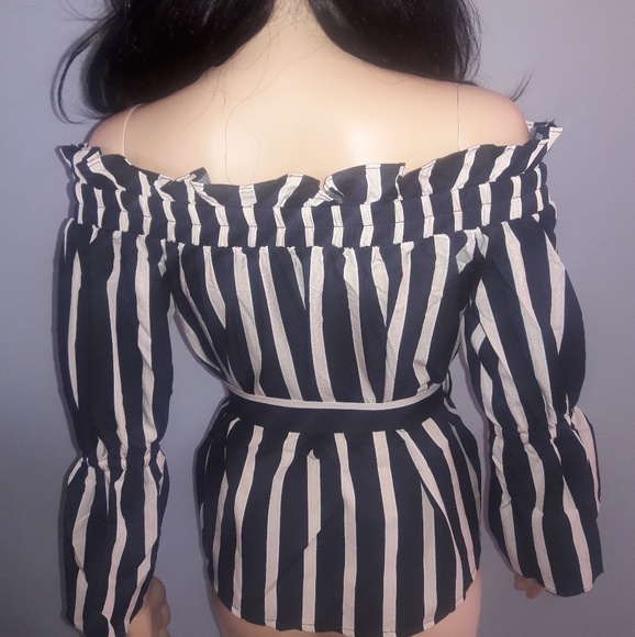 Top - Picture 1 of 2